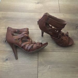 Nine West Strappy heels